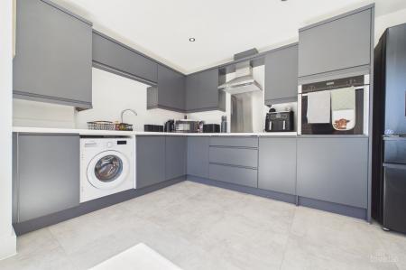 3 bedroom Semi-detached house for sale in Millfields Way, Barrow-Upon-Humber, DN19