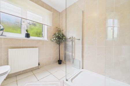 3 bedroom Detached bungalow for sale in Church Side, Goxhill, DN19