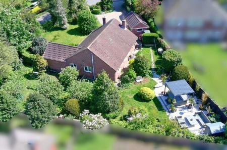 3 bedroom Detached bungalow for sale in Church Side, Goxhill, DN19