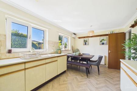 3 bedroom Detached bungalow for sale in Church Side, Goxhill, DN19