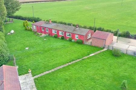 2 bedroom Detached bungalow for sale in Soff Lane, Goxhill, DN19