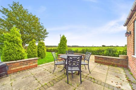 2 bedroom Detached bungalow for sale in Soff Lane, Goxhill, DN19