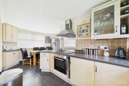 2 bedroom Detached bungalow for sale in Soff Lane, Goxhill, DN19