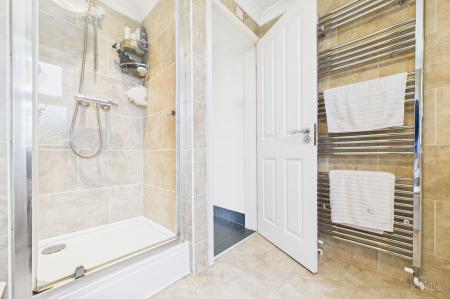 2 bedroom Detached bungalow for sale in Soff Lane, Goxhill, DN19