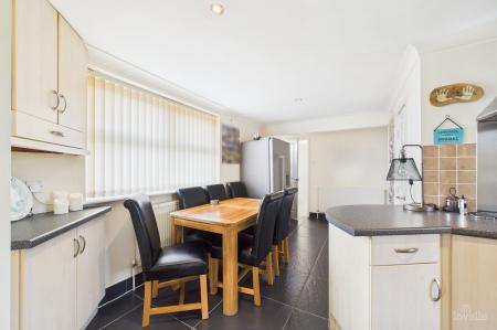 2 bedroom Detached bungalow for sale in Soff Lane, Goxhill, DN19