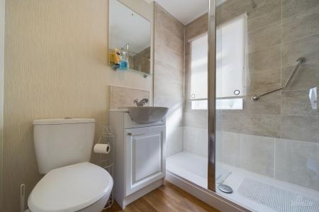 2 bedroom Park home for sale in Barton Broads Park, Maltkiln Road, DN18