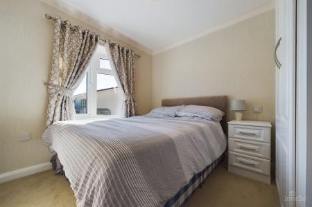 2 bedroom Park home for sale in Barton Broads Park, Maltkiln Road, DN18