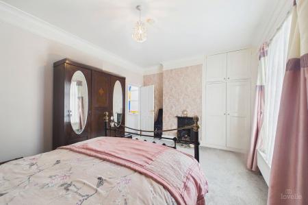 3 bedroom Terraced House for sale in Chapel Lane, Barton-Upon-Humber, DN18