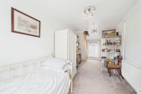 3 bedroom Terraced House for sale in Chapel Lane, Barton-Upon-Humber, DN18