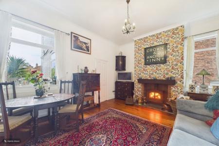 3 bedroom Terraced House for sale in Chapel Lane, Barton-Upon-Humber, DN18
