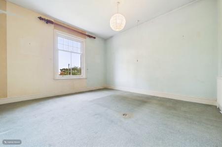 3 bedroom Semi-detached house for sale in Howe Lane, Goxhill, DN19