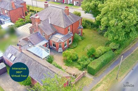 3 bedroom Semi-detached house for sale in Howe Lane, Goxhill, DN19