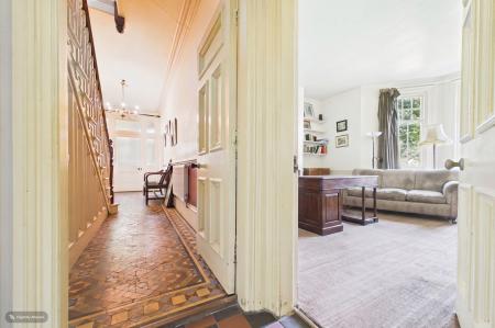3 bedroom Semi-detached house for sale in Howe Lane, Goxhill, DN19