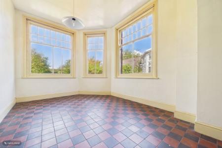 3 bedroom Semi-detached house for sale in Howe Lane, Goxhill, DN19