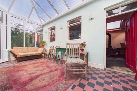 3 bedroom Semi-detached house for sale in Howe Lane, Goxhill, DN19