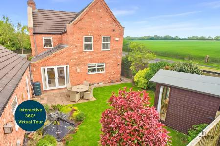 4 bedroom Detached house for sale in Canberra View, Barton-Upon-Humber, DN18