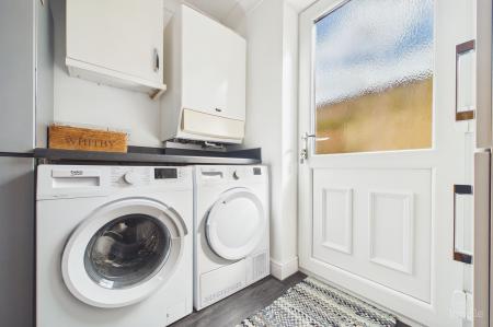 4 bedroom Detached house for sale in Canberra View, Barton-Upon-Humber, DN18