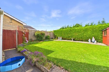 2 bedroom Detached bungalow for sale in Cornhill Drive, Barton-Upon-Humber, DN18