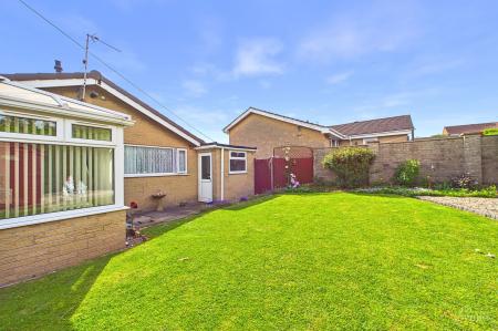2 bedroom Detached bungalow for sale in Cornhill Drive, Barton-Upon-Humber, DN18