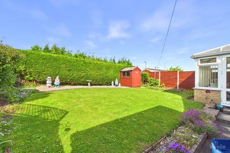 2 bedroom Detached bungalow for sale in Cornhill Drive, Barton-Upon-Humber, DN18