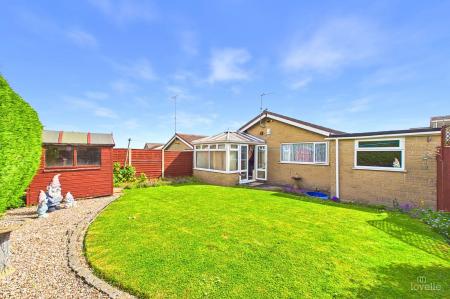 2 bedroom Detached bungalow for sale in Cornhill Drive, Barton-Upon-Humber, DN18