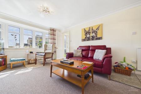2 bedroom Detached bungalow for sale in Cornhill Drive, Barton-Upon-Humber, DN18