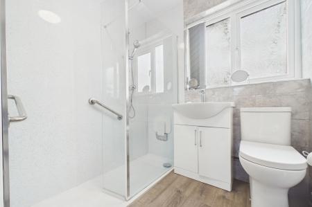3 bedroom Detached bungalow for sale in Western Drive, Barton-Upon-Humber, DN18