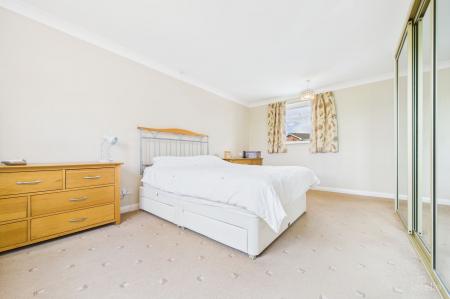 4 bedroom Detached house for sale in Horkstow Road, Barton-Upon-Humber, DN18
