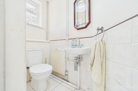 3 bedroom Detached bungalow for sale in Barton Road, Barrow-Upon-Humber, DN19