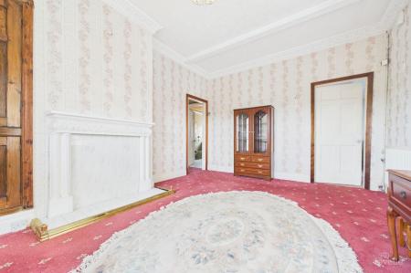3 bedroom Detached bungalow for sale in Barton Road, Barrow-Upon-Humber, DN19