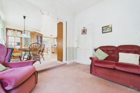 3 bedroom Detached bungalow for sale in Barton Road, Barrow-Upon-Humber, DN19