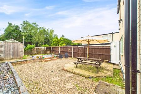 3 bedroom Semi-detached house for sale in High Street, Ulceby, DN39