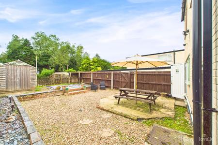 3 bedroom Semi-detached house for sale in High Street, Ulceby, DN39