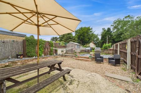 3 bedroom Semi-detached house for sale in High Street, Ulceby, DN39