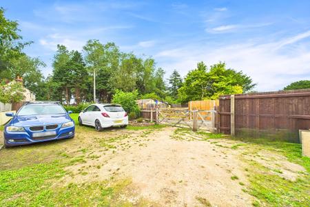 3 bedroom Semi-detached house for sale in High Street, Ulceby, DN39