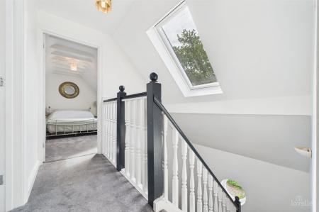 6 bedroom Detached house for sale in North Street, Barrow-Upon-Humber, DN19