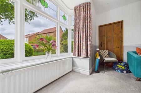 6 bedroom Detached house for sale in North Street, Barrow-Upon-Humber, DN19