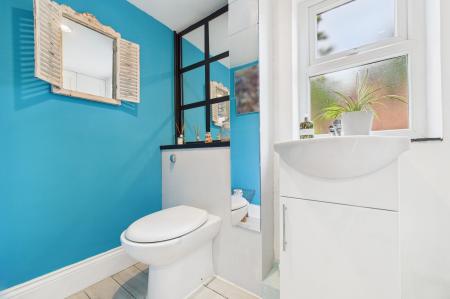 6 bedroom Detached house for sale in North Street, Barrow-Upon-Humber, DN19
