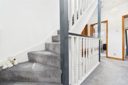 6 bedroom Detached house for sale in North Street, Barrow-Upon-Humber, DN19