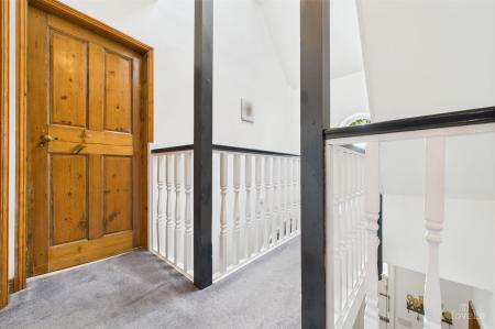 6 bedroom Detached house for sale in North Street, Barrow-Upon-Humber, DN19