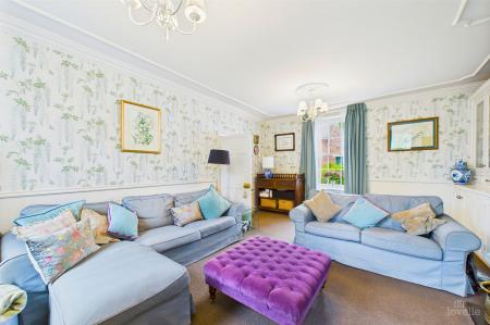 4 bedroom Detached house for sale in Soutergate, Barton-Upon-Humber, DN18