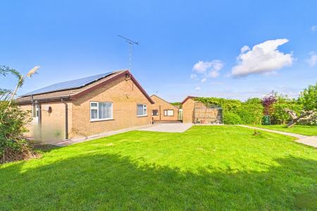 3 bedroom Detached bungalow for sale in Welton Close, Barton-Upon-Humber, DN18