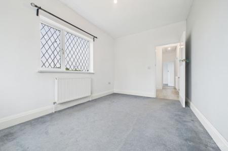 3 bedroom Detached bungalow for sale in Sluice Road, South Ferriby, DN18