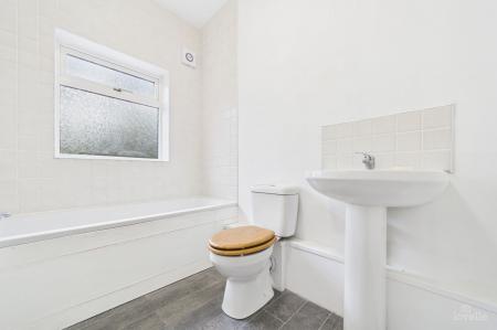 3 bedroom Detached bungalow for sale in Sluice Road, South Ferriby, DN18
