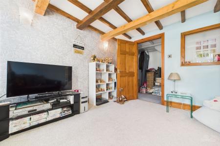 5 bedroom Detached house for sale in North End, Goxhill, DN19