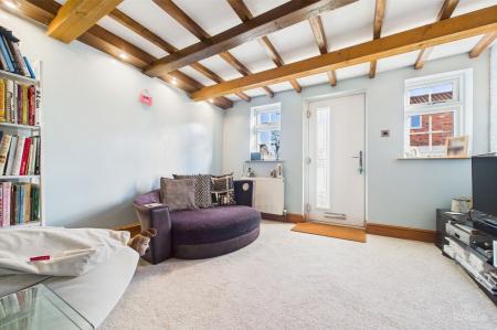 5 bedroom Detached house for sale in North End, Goxhill, DN19