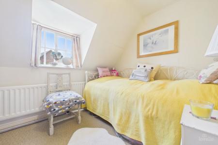 2 bedroom Semi-detached house for sale in Silver Street, Winteringham, DN15