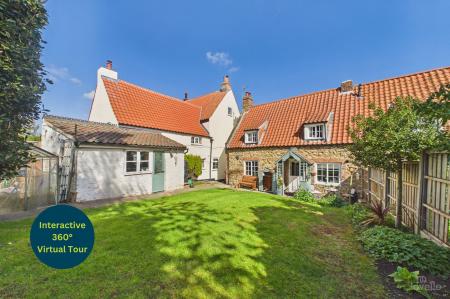 2 bedroom Semi-detached house for sale in Silver Street, Winteringham, DN15