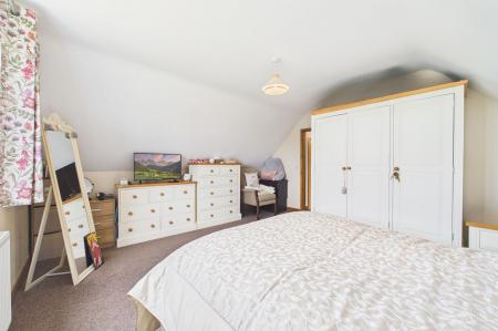 4 bedroom Detached bungalow for sale in Elm Lane, Goxhill, DN19