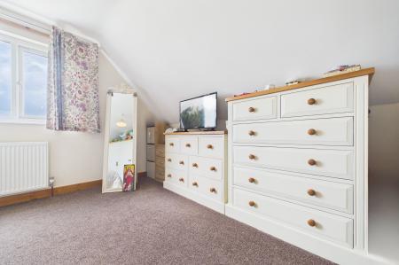 4 bedroom Detached bungalow for sale in Elm Lane, Goxhill, DN19